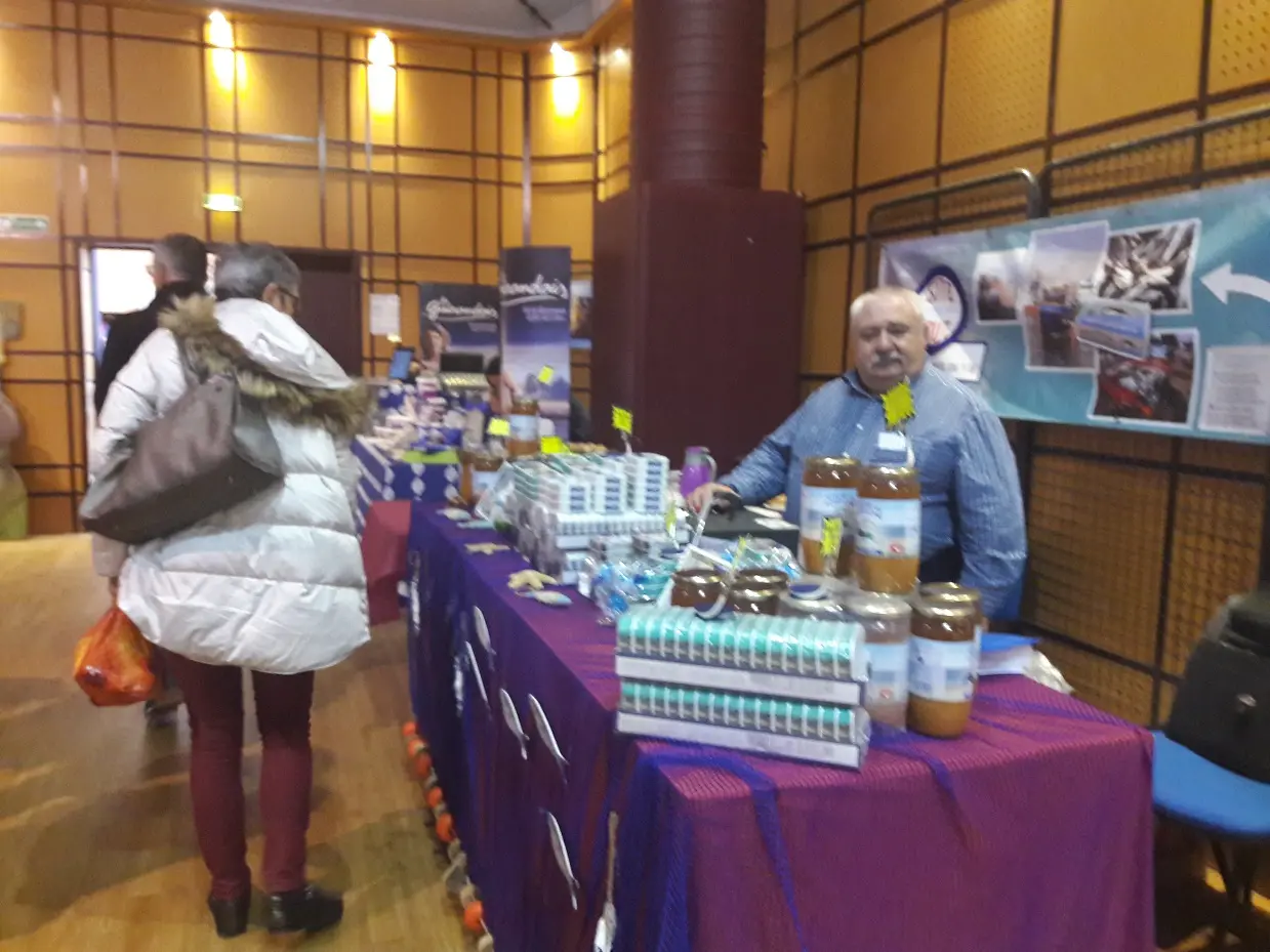 Christian servant des produits 